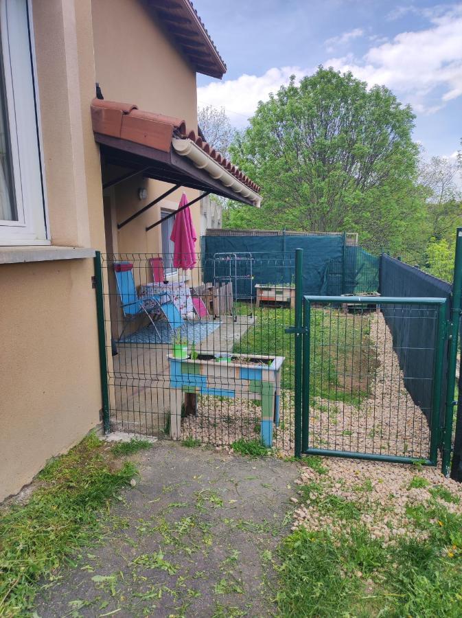 Appartamento F2 Exterieur Lit King Size Brives-Charensac Esterno foto